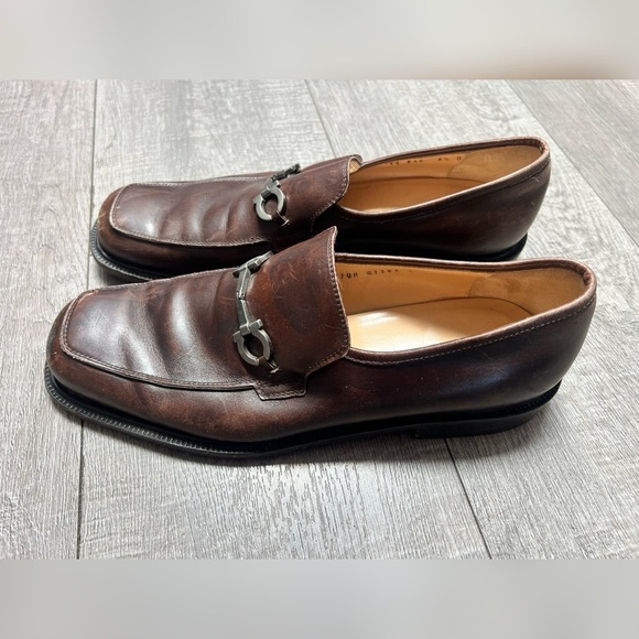 Salvatore Ferragamo Brown Leather Gancini Loafers $895 Size 8.5 - Picture 1 of 6